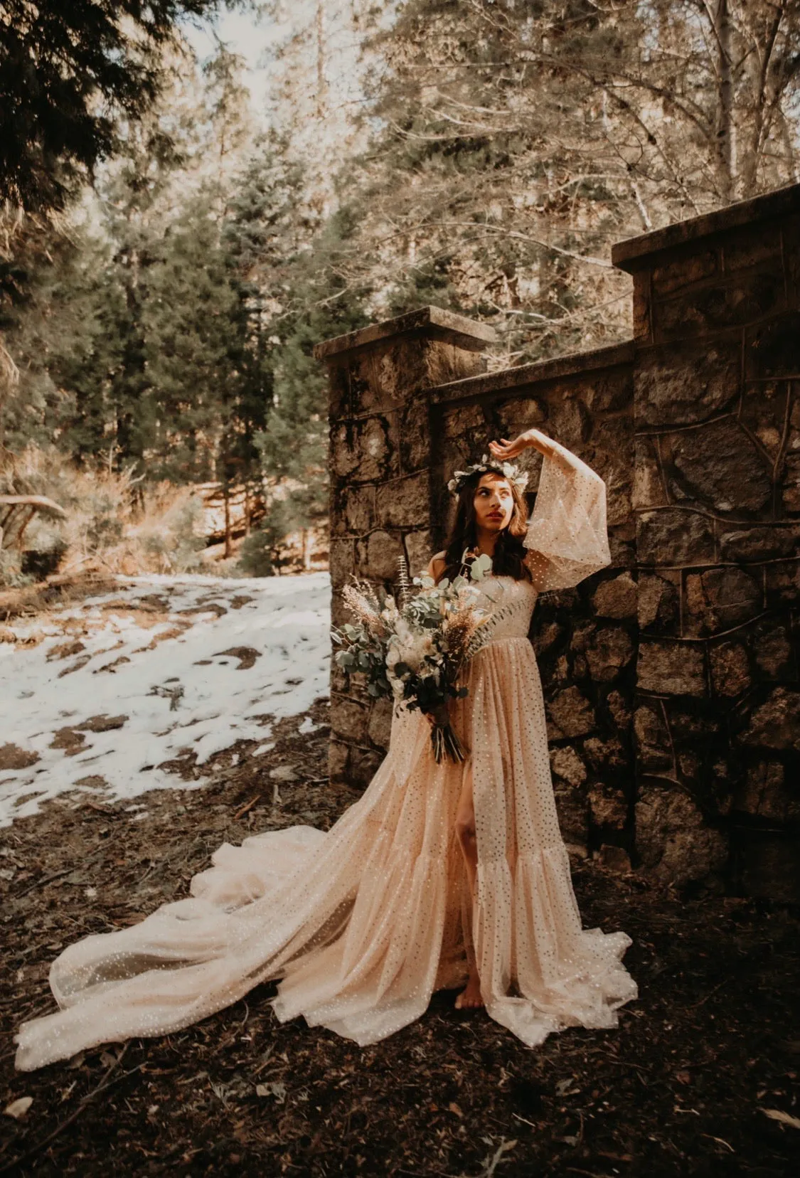 Claire (Beige & Gold) - Rental