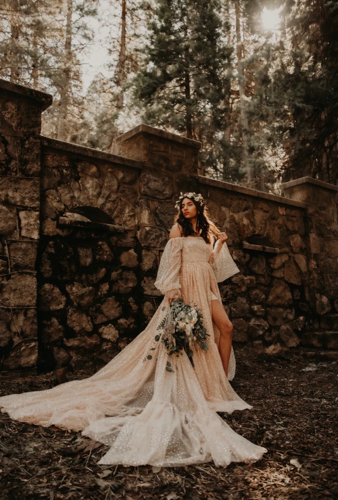 Claire (Beige & Gold) - Rental