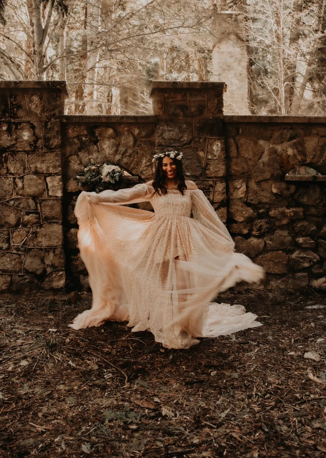 Claire (Beige & Gold) - Rental