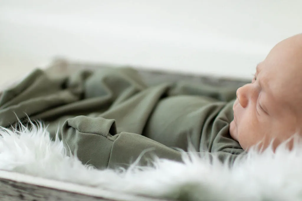 Olive Sleeper Newborn Gown