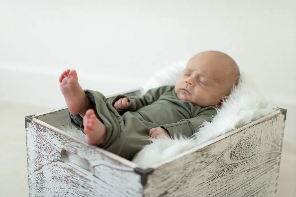 Olive Sleeper Newborn Gown